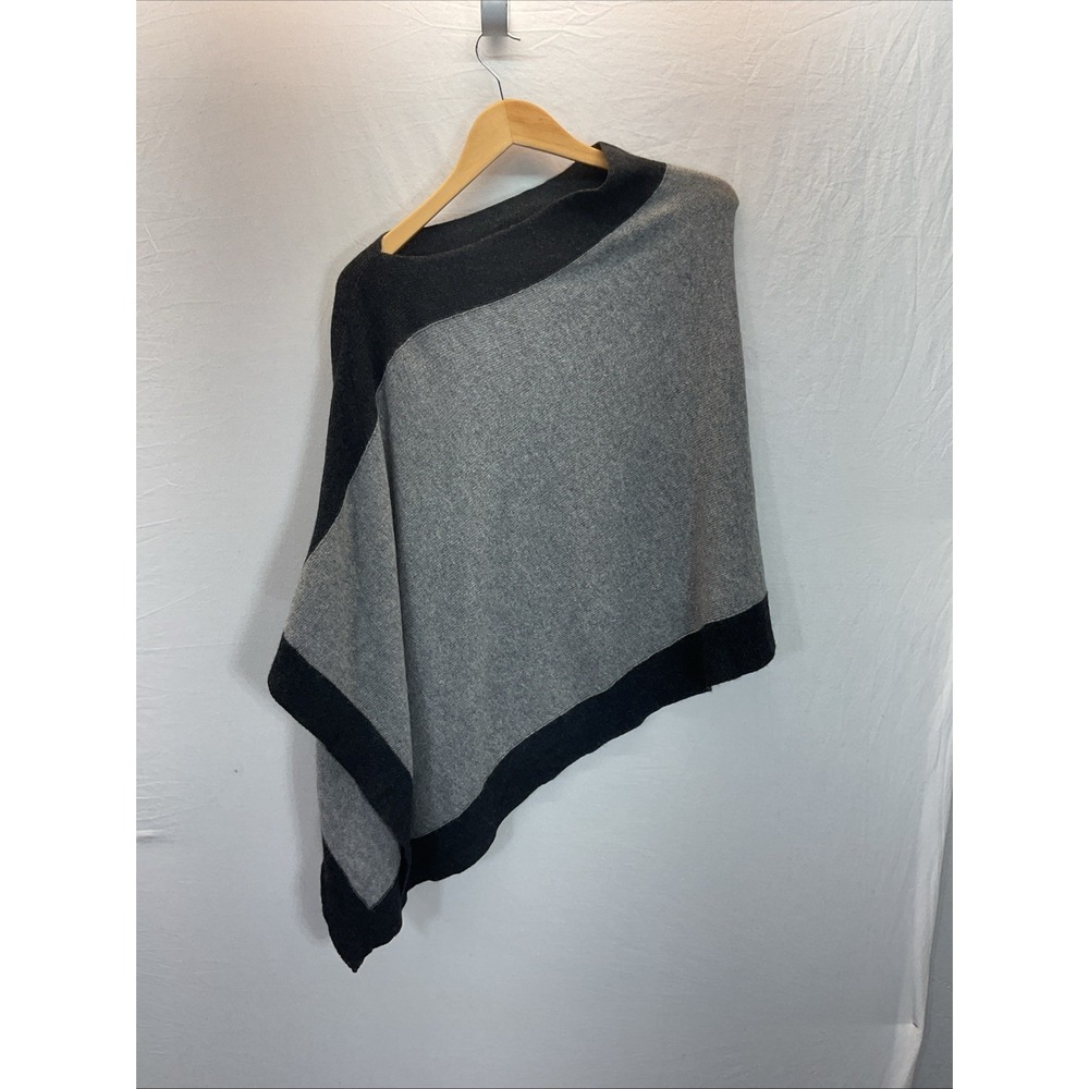 Carol & Co Roma Italy Made Cashmere Blend Gray Asymmetrical Shawl Poncho OS - Picture 2 of 7